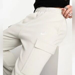 Nike Sportswear Essential Fleece Cargo Sweatpants XXL